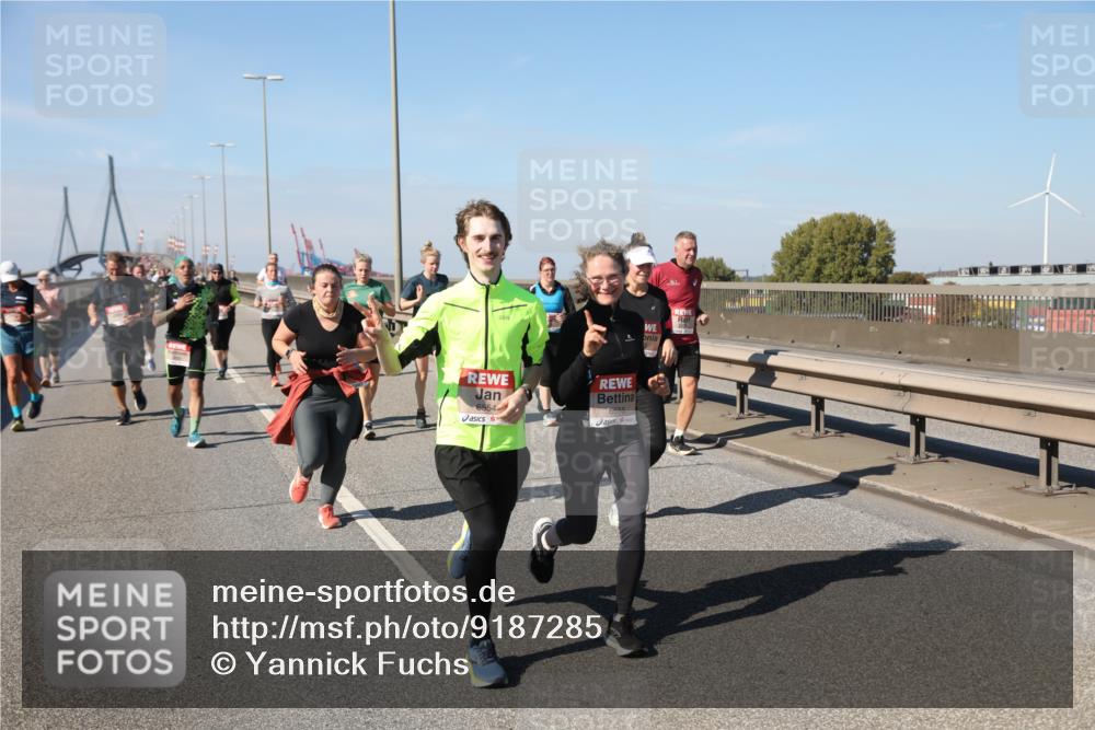 03.10.2025 - Köhlbrandbrückenlauf Yannick Fuchs http://msf.ph/oto/9187285 03.10.2025 12:06:33 Position 3 6554, 6555 meine-sportfotos.de