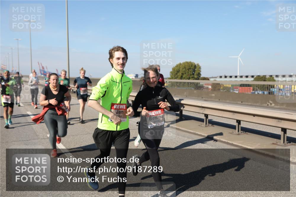 03.10.2025 - Köhlbrandbrückenlauf Yannick Fuchs http://msf.ph/oto/9187289 03.10.2025 12:06:33 Position 3 554, 6555 meine-sportfotos.de