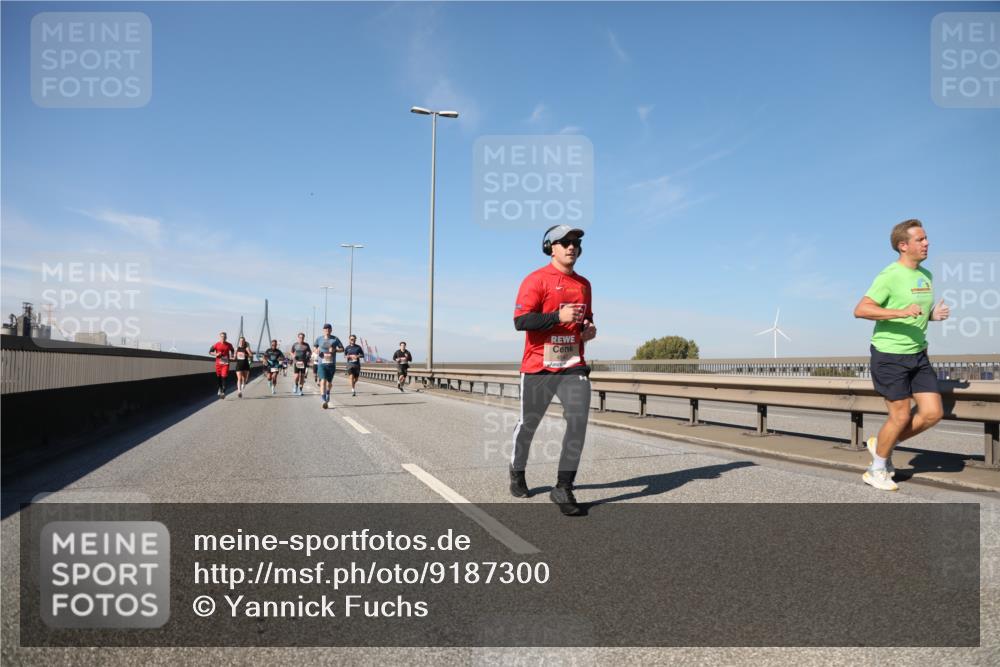 03.10.2025 - Köhlbrandbrückenlauf Yannick Fuchs http://msf.ph/oto/9187300 03.10.2025 11:45:49 Position 3  meine-sportfotos.de