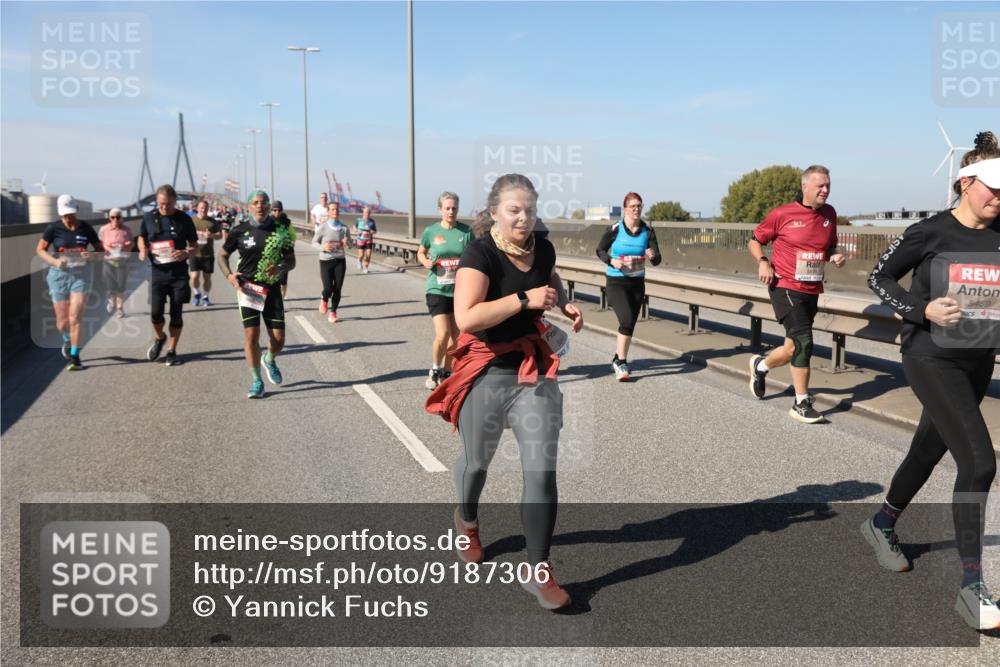 03.10.2025 - Köhlbrandbrückenlauf Yannick Fuchs http://msf.ph/oto/9187306 03.10.2025 12:06:34 Position 3 5452 meine-sportfotos.de