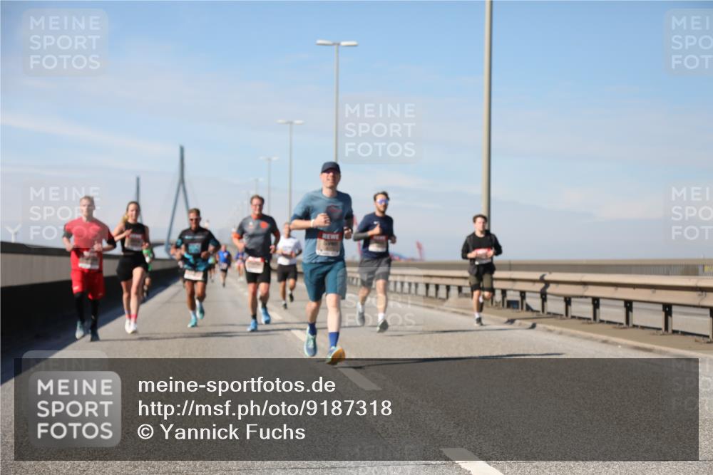 03.10.2025 - Köhlbrandbrückenlauf Yannick Fuchs http://msf.ph/oto/9187318 03.10.2025 11:45:50 Position 3  meine-sportfotos.de