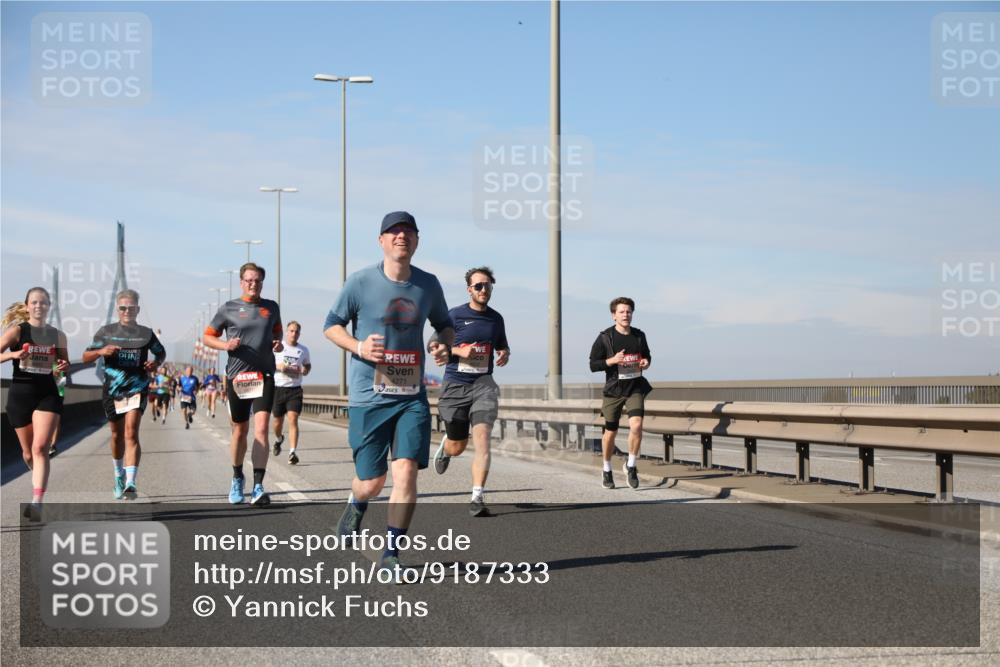 03.10.2025 - Köhlbrandbrückenlauf Yannick Fuchs http://msf.ph/oto/9187333 03.10.2025 11:45:51 Position 3 4271 meine-sportfotos.de
