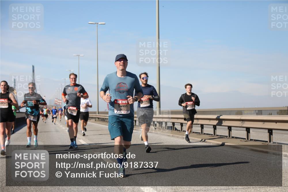 03.10.2025 - Köhlbrandbrückenlauf Yannick Fuchs http://msf.ph/oto/9187337 03.10.2025 11:45:51 Position 3 4492, 4271 meine-sportfotos.de