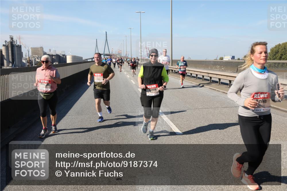 03.10.2025 - Köhlbrandbrückenlauf Yannick Fuchs http://msf.ph/oto/9187374 03.10.2025 12:06:38 Position 3 6219, 5626, 4708 meine-sportfotos.de