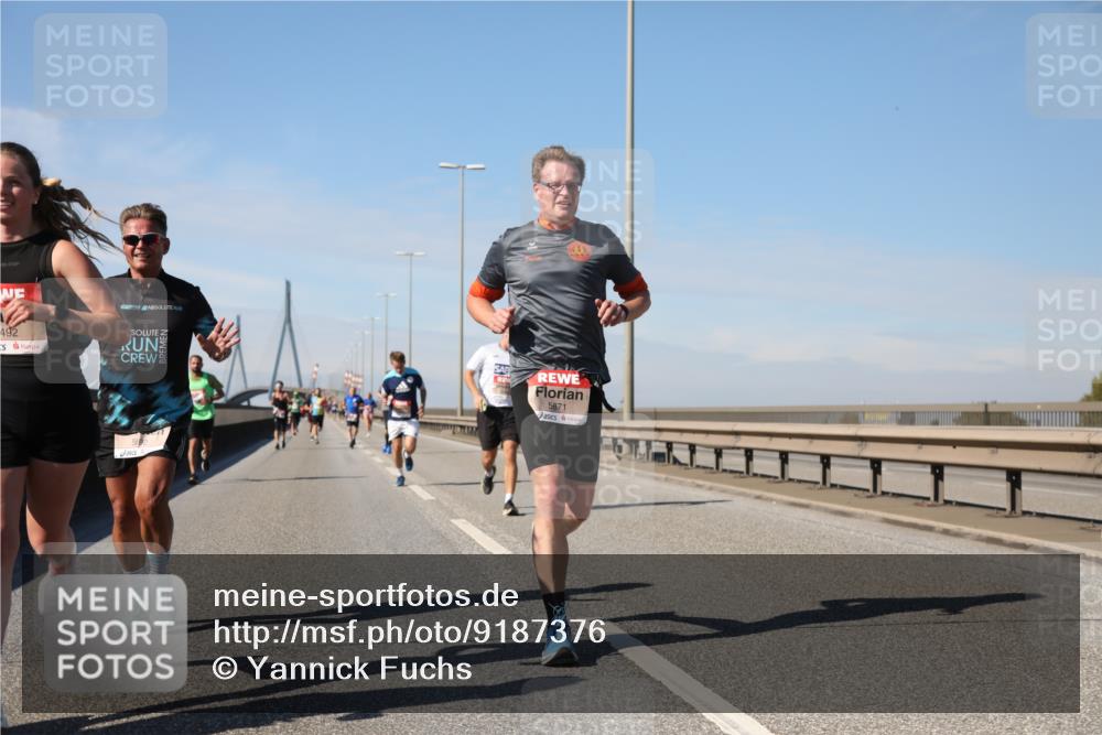 03.10.2025 - Köhlbrandbrückenlauf Yannick Fuchs http://msf.ph/oto/9187376 03.10.2025 11:45:53 Position 3 492, 5671 meine-sportfotos.de