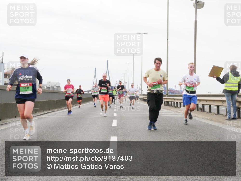 03.10.2025 - Köhlbrandbrückenlauf Matties Gatica Varas http://msf.ph/oto/9187403 03.10.2025 15:50:12 Position 3 7547 meine-sportfotos.de