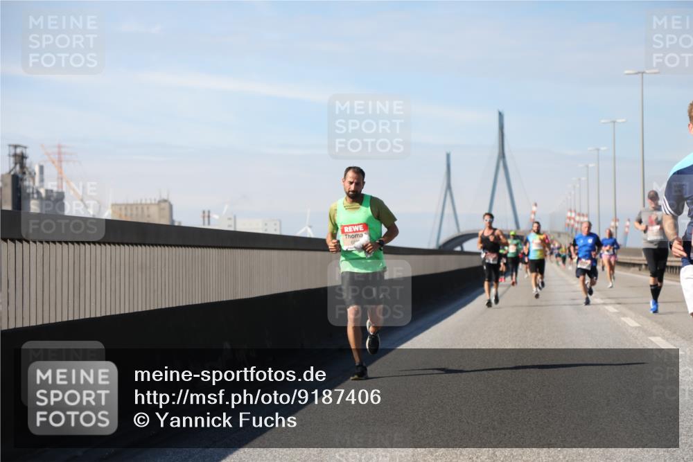 03.10.2025 - Köhlbrandbrückenlauf Yannick Fuchs http://msf.ph/oto/9187406 03.10.2025 11:45:56 Position 3  meine-sportfotos.de