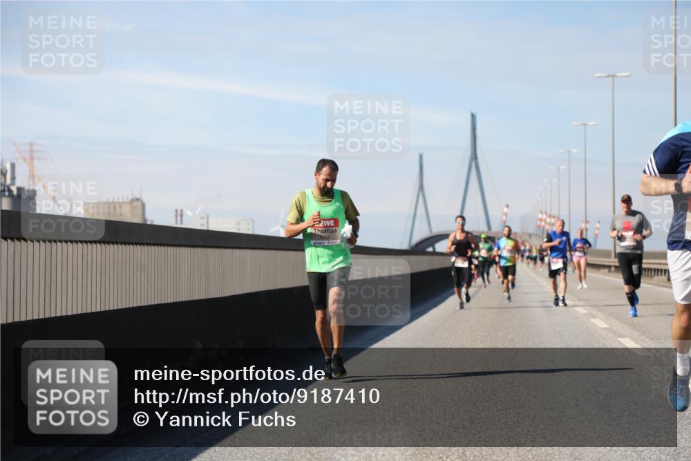 03.10.2025 - Köhlbrandbrückenlauf Yannick Fuchs http://msf.ph/oto/9187410 03.10.2025 11:45:56 Position 3 6235 meine-sportfotos.de
