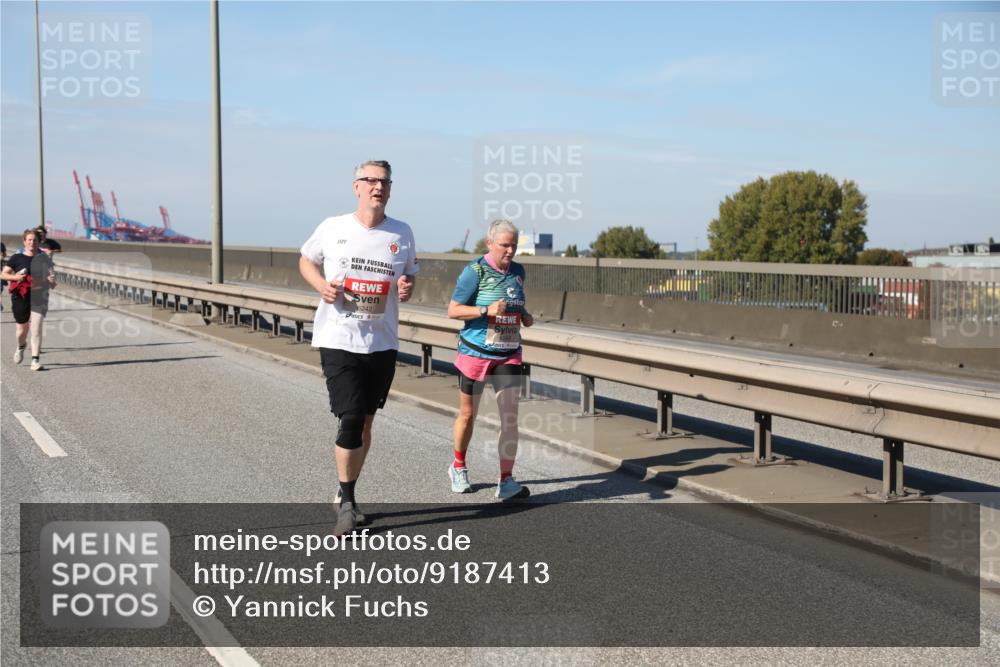 03.10.2025 - Köhlbrandbrückenlauf Yannick Fuchs http://msf.ph/oto/9187413 03.10.2025 12:06:40 Position 3 6242, 6243, 180 meine-sportfotos.de