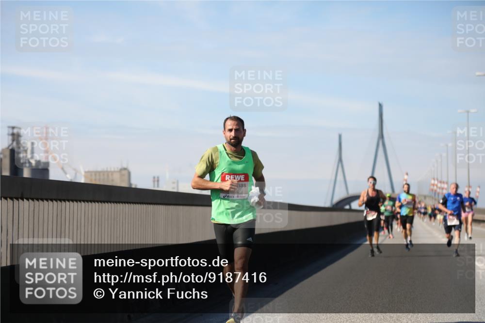 03.10.2025 - Köhlbrandbrückenlauf Yannick Fuchs http://msf.ph/oto/9187416 03.10.2025 11:45:56 Position 3 0205 meine-sportfotos.de