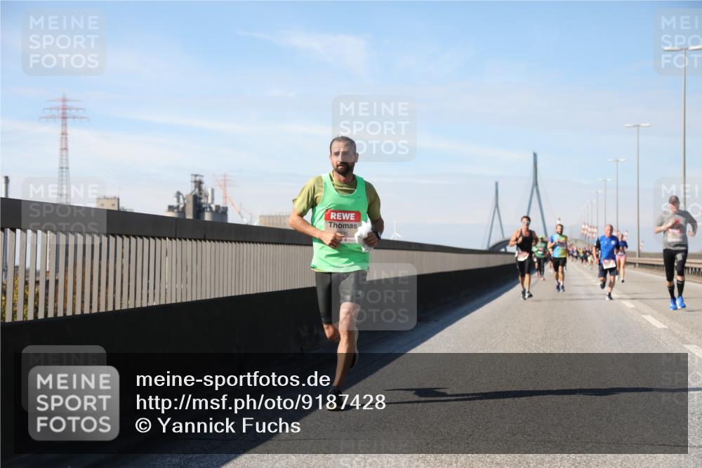 03.10.2025 - Köhlbrandbrückenlauf Yannick Fuchs http://msf.ph/oto/9187428 03.10.2025 11:45:57 Position 3 235 meine-sportfotos.de