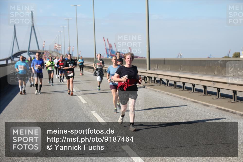 03.10.2025 - Köhlbrandbrückenlauf Yannick Fuchs http://msf.ph/oto/9187464 03.10.2025 12:06:43 Position 3 220 meine-sportfotos.de