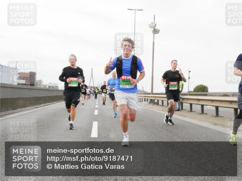03.10.2025 - Köhlbrandbrückenlauf Matties Gatica Varas http://msf.ph/oto/9187471 03.10.2025 15:50:29 Position 3 8082 meine-sportfotos.de