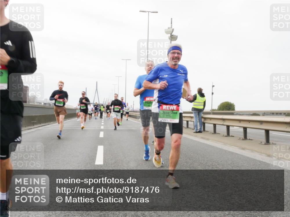 03.10.2025 - Köhlbrandbrückenlauf Matties Gatica Varas http://msf.ph/oto/9187476 03.10.2025 15:50:30 Position 3 9596 meine-sportfotos.de