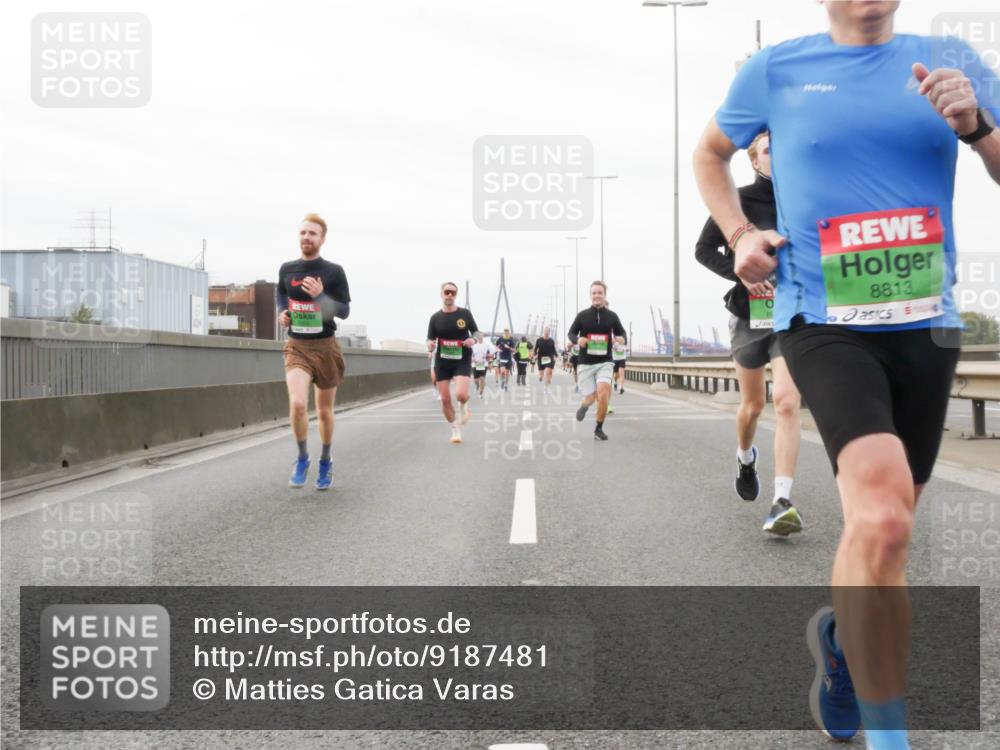 03.10.2025 - Köhlbrandbrückenlauf Matties Gatica Varas http://msf.ph/oto/9187481 03.10.2025 15:50:31 Position 3 8813 meine-sportfotos.de