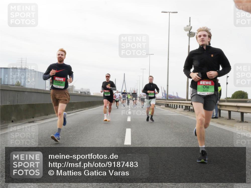 03.10.2025 - Köhlbrandbrückenlauf Matties Gatica Varas http://msf.ph/oto/9187483 03.10.2025 15:50:32 Position 3 8919 meine-sportfotos.de