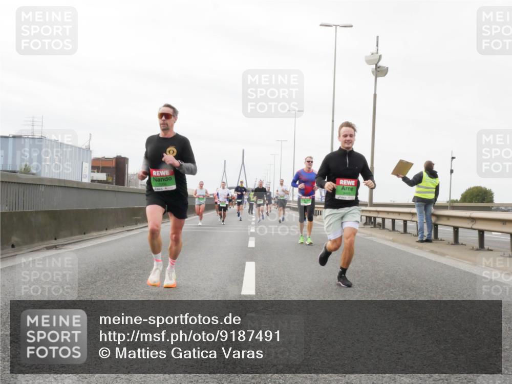 03.10.2025 - Köhlbrandbrückenlauf Matties Gatica Varas http://msf.ph/oto/9187491 03.10.2025 15:50:33 Position 3 7006 meine-sportfotos.de