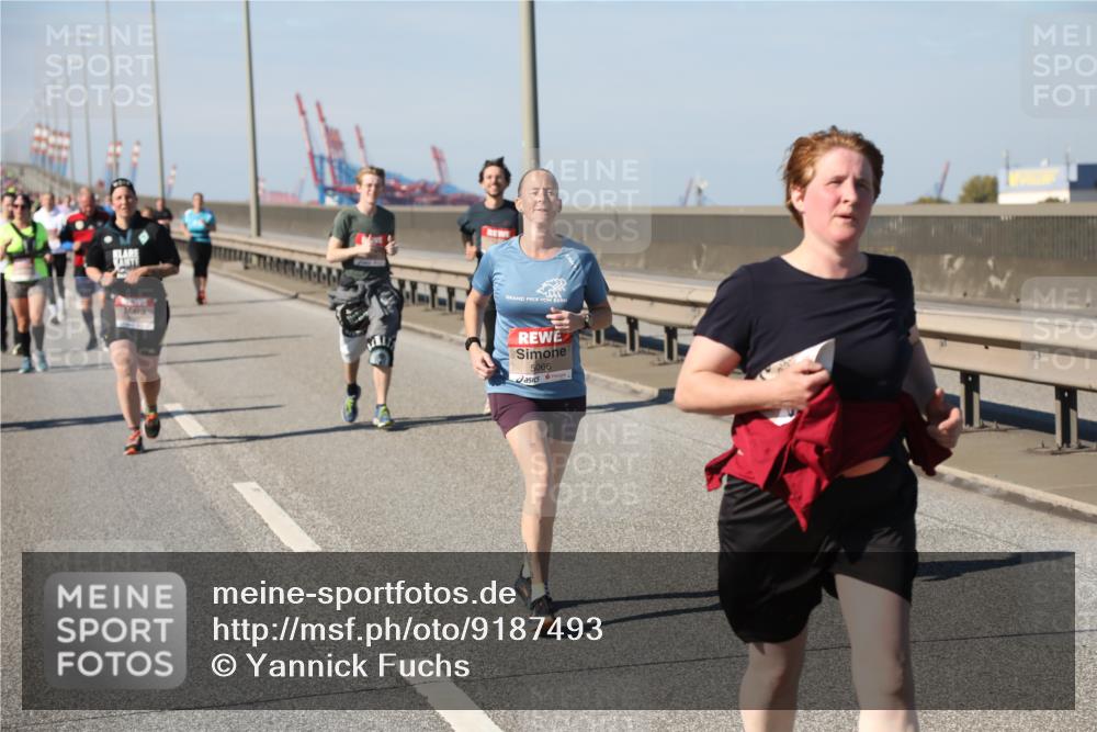 03.10.2025 - Köhlbrandbrückenlauf Yannick Fuchs http://msf.ph/oto/9187493 03.10.2025 12:06:45 Position 3 5066 meine-sportfotos.de