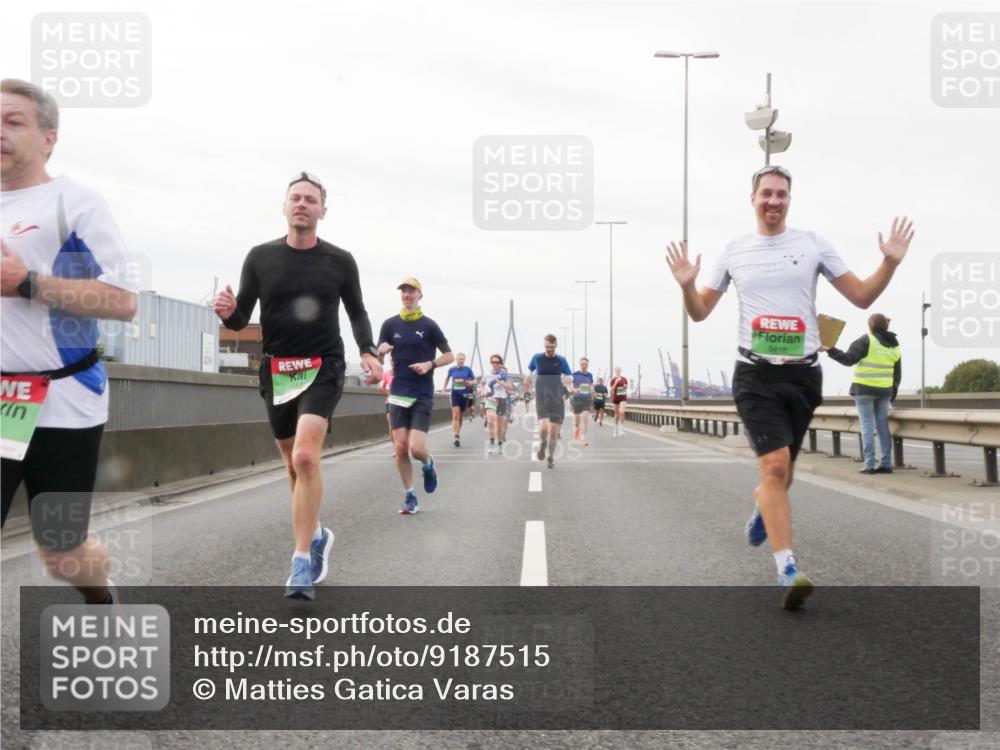 03.10.2025 - Köhlbrandbrückenlauf Matties Gatica Varas http://msf.ph/oto/9187515 03.10.2025 15:50:39 Position 3 9418 meine-sportfotos.de