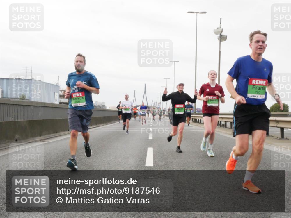 03.10.2025 - Köhlbrandbrückenlauf Matties Gatica Varas http://msf.ph/oto/9187546 03.10.2025 15:50:46 Position 3 7646, 2023, 7601 meine-sportfotos.de