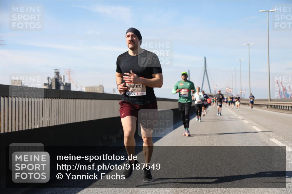 03.10.2025 - Köhlbrandbrückenlauf Yannick Fuchs http://msf.ph/oto/9187549 03.10.2025 11:46:07 Position 3 5810 meine-sportfotos.de