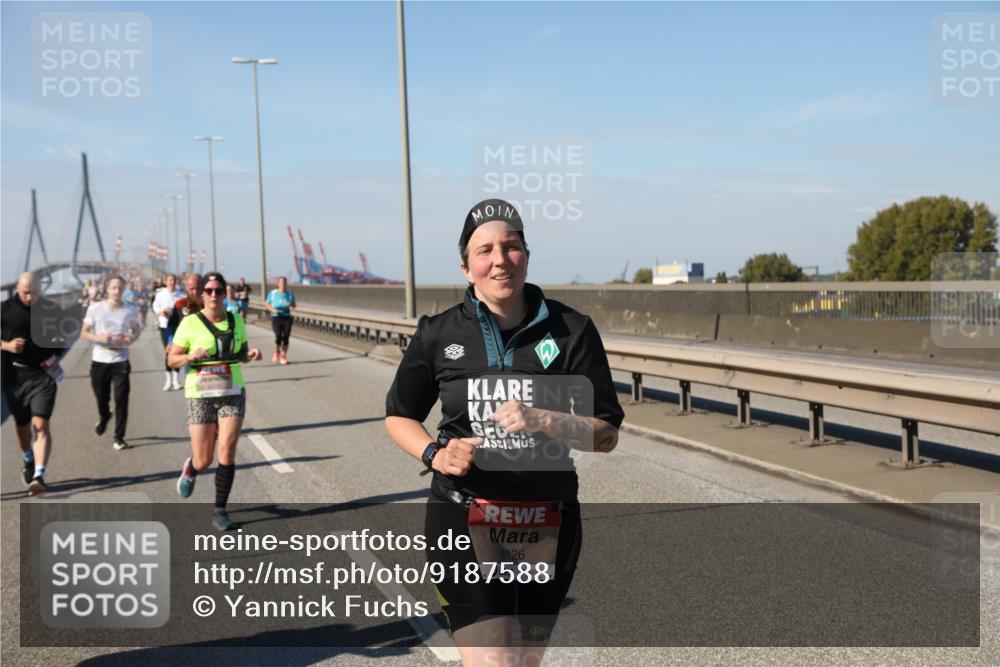 03.10.2025 - Köhlbrandbrückenlauf Yannick Fuchs http://msf.ph/oto/9187588 03.10.2025 12:06:51 Position 3 6126 meine-sportfotos.de