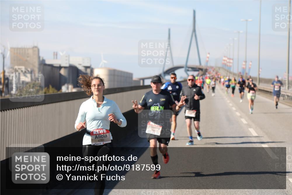 03.10.2025 - Köhlbrandbrückenlauf Yannick Fuchs http://msf.ph/oto/9187599 03.10.2025 11:46:11 Position 3 4783 meine-sportfotos.de
