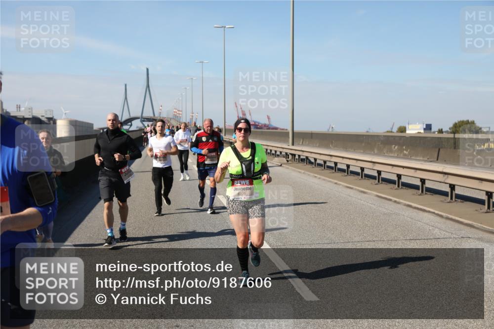 03.10.2025 - Köhlbrandbrückenlauf Yannick Fuchs http://msf.ph/oto/9187606 03.10.2025 12:06:52 Position 3 6223 meine-sportfotos.de