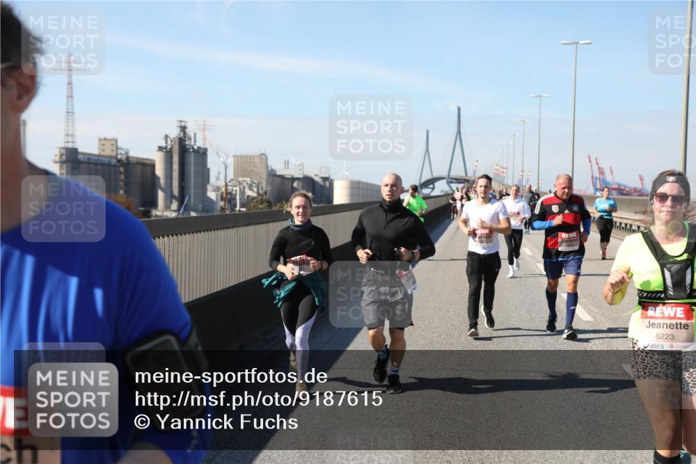 03.10.2025 - Köhlbrandbrückenlauf Yannick Fuchs http://msf.ph/oto/9187615 03.10.2025 12:06:53 Position 3 6223 meine-sportfotos.de