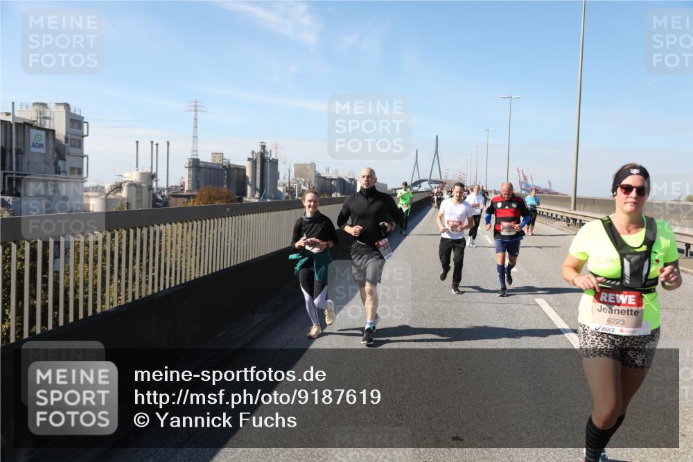 03.10.2025 - Köhlbrandbrückenlauf Yannick Fuchs http://msf.ph/oto/9187619 03.10.2025 12:06:53 Position 3 6223 meine-sportfotos.de