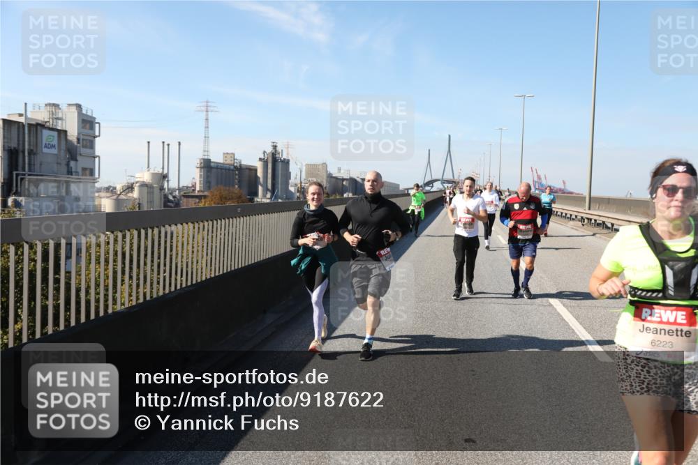 03.10.2025 - Köhlbrandbrückenlauf Yannick Fuchs http://msf.ph/oto/9187622 03.10.2025 12:06:53 Position 3 6223 meine-sportfotos.de