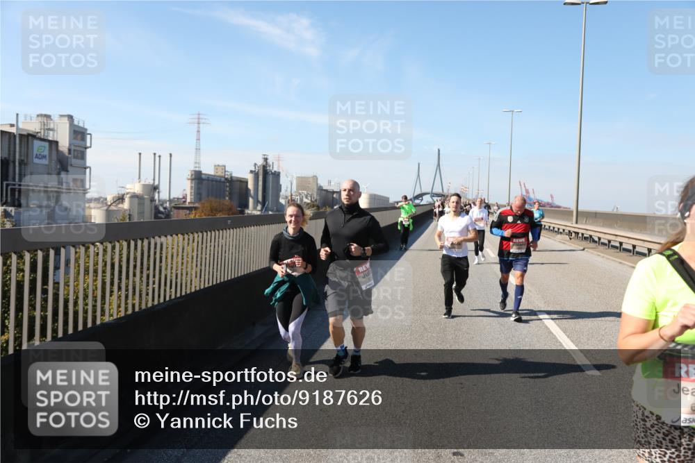 03.10.2025 - Köhlbrandbrückenlauf Yannick Fuchs http://msf.ph/oto/9187626 03.10.2025 12:06:54 Position 3  meine-sportfotos.de