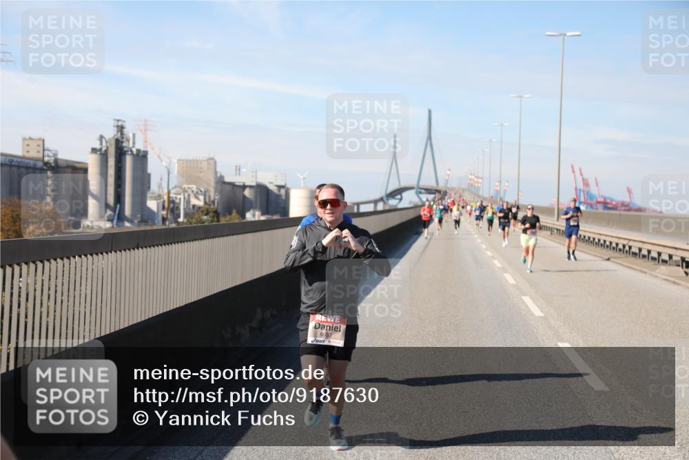 03.10.2025 - Köhlbrandbrückenlauf Yannick Fuchs http://msf.ph/oto/9187630 03.10.2025 11:46:14 Position 3 6032 meine-sportfotos.de