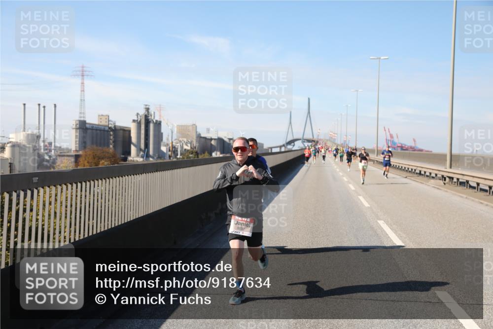 03.10.2025 - Köhlbrandbrückenlauf Yannick Fuchs http://msf.ph/oto/9187634 03.10.2025 11:46:14 Position 3 6032 meine-sportfotos.de
