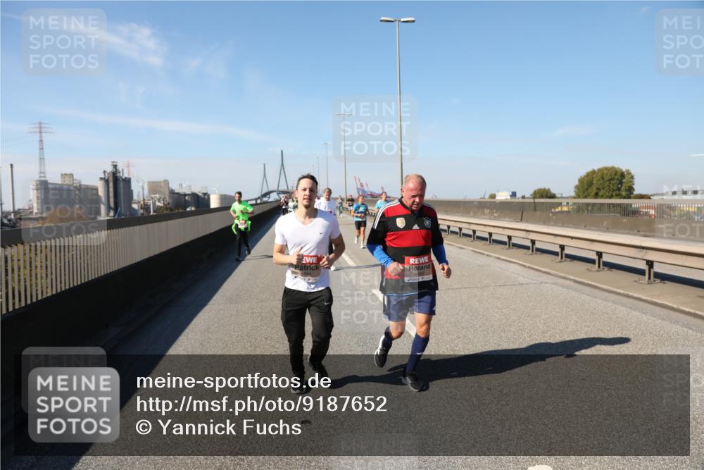 03.10.2025 - Köhlbrandbrückenlauf Yannick Fuchs http://msf.ph/oto/9187652 03.10.2025 12:06:55 Position 3  meine-sportfotos.de