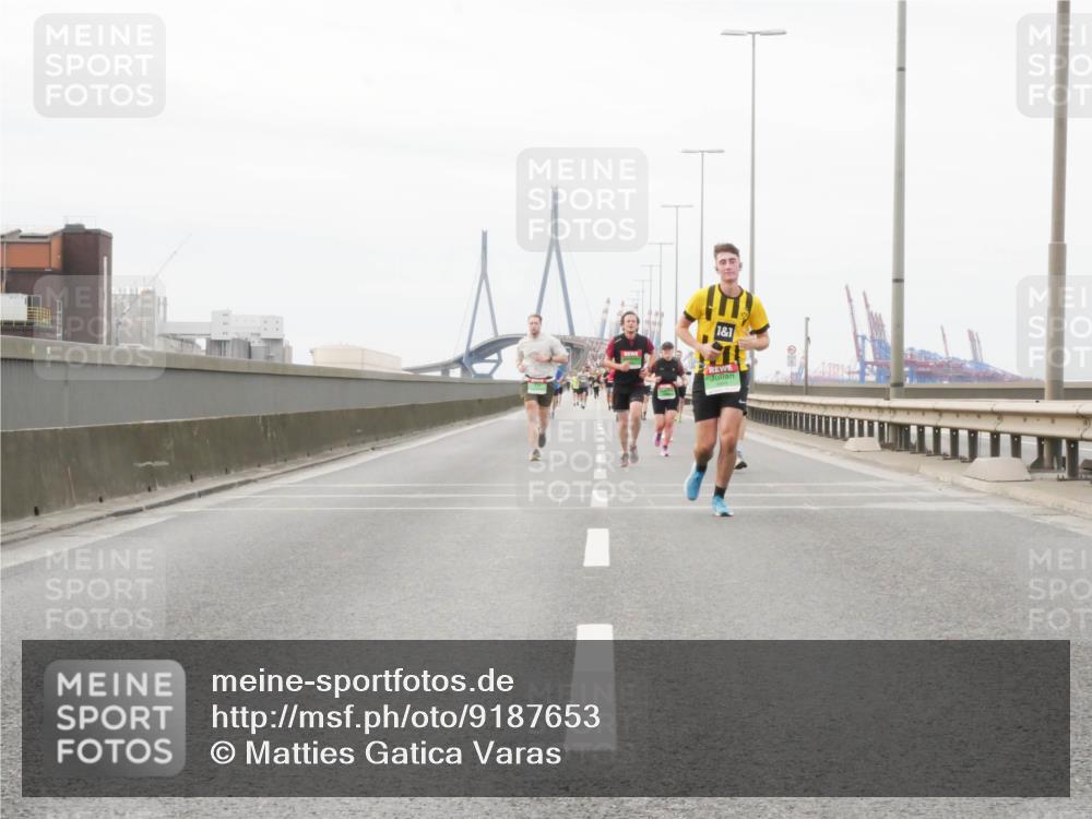 03.10.2025 - Köhlbrandbrückenlauf Matties Gatica Varas http://msf.ph/oto/9187653 03.10.2025 15:51:09 Position 3 1, 1 meine-sportfotos.de