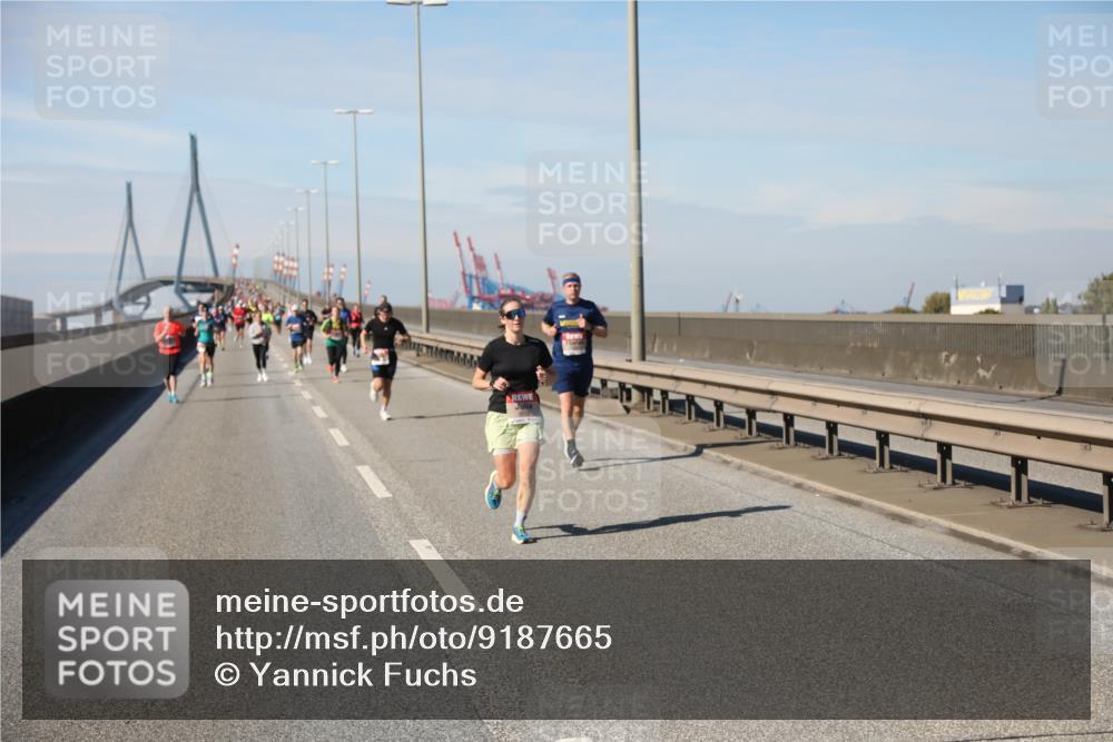 03.10.2025 - Köhlbrandbrückenlauf Yannick Fuchs http://msf.ph/oto/9187665 03.10.2025 11:46:18 Position 3  meine-sportfotos.de
