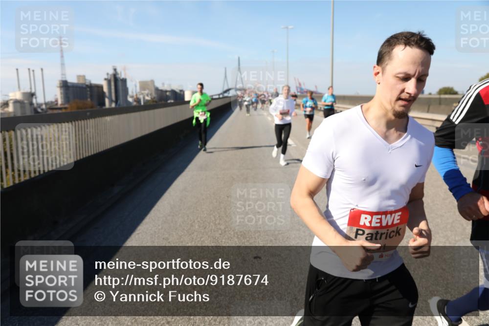 03.10.2025 - Köhlbrandbrückenlauf Yannick Fuchs http://msf.ph/oto/9187674 03.10.2025 12:06:56 Position 3  meine-sportfotos.de