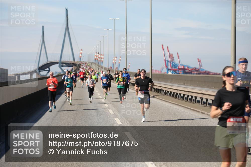03.10.2025 - Köhlbrandbrückenlauf Yannick Fuchs http://msf.ph/oto/9187675 03.10.2025 11:46:19 Position 3 6612 meine-sportfotos.de