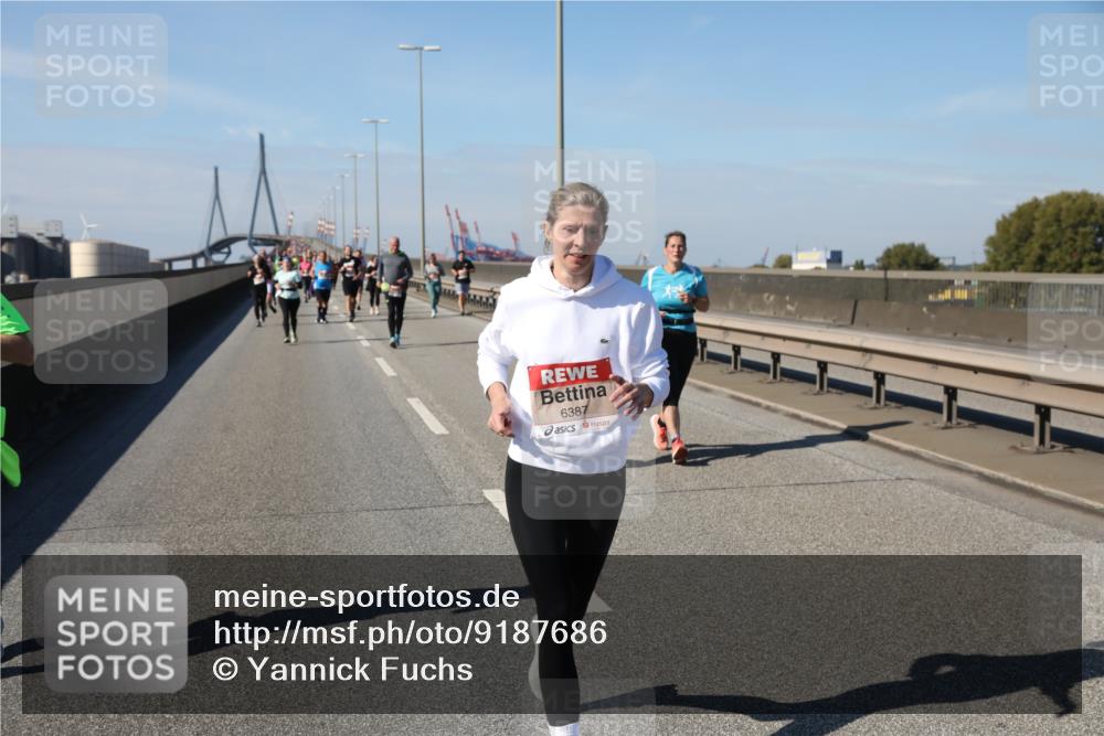 03.10.2025 - Köhlbrandbrückenlauf Yannick Fuchs http://msf.ph/oto/9187686 03.10.2025 12:06:58 Position 3 6387 meine-sportfotos.de