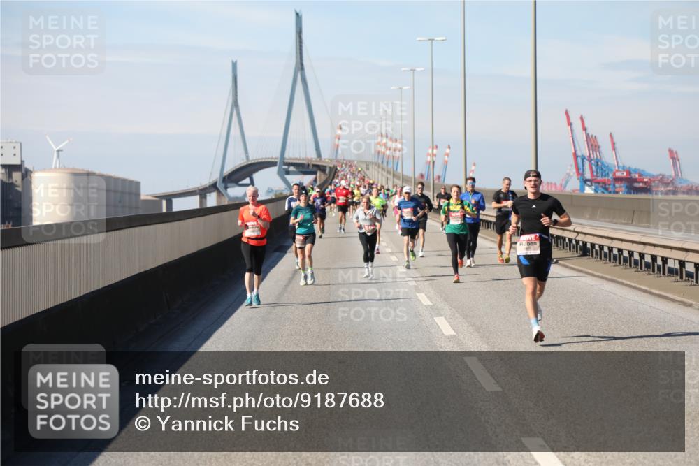 03.10.2025 - Köhlbrandbrückenlauf Yannick Fuchs http://msf.ph/oto/9187688 03.10.2025 11:46:20 Position 3  meine-sportfotos.de