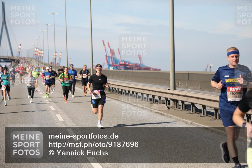 03.10.2025 - Köhlbrandbrückenlauf Yannick Fuchs http://msf.ph/oto/9187696 03.10.2025 11:46:20 Position 3 4252 meine-sportfotos.de