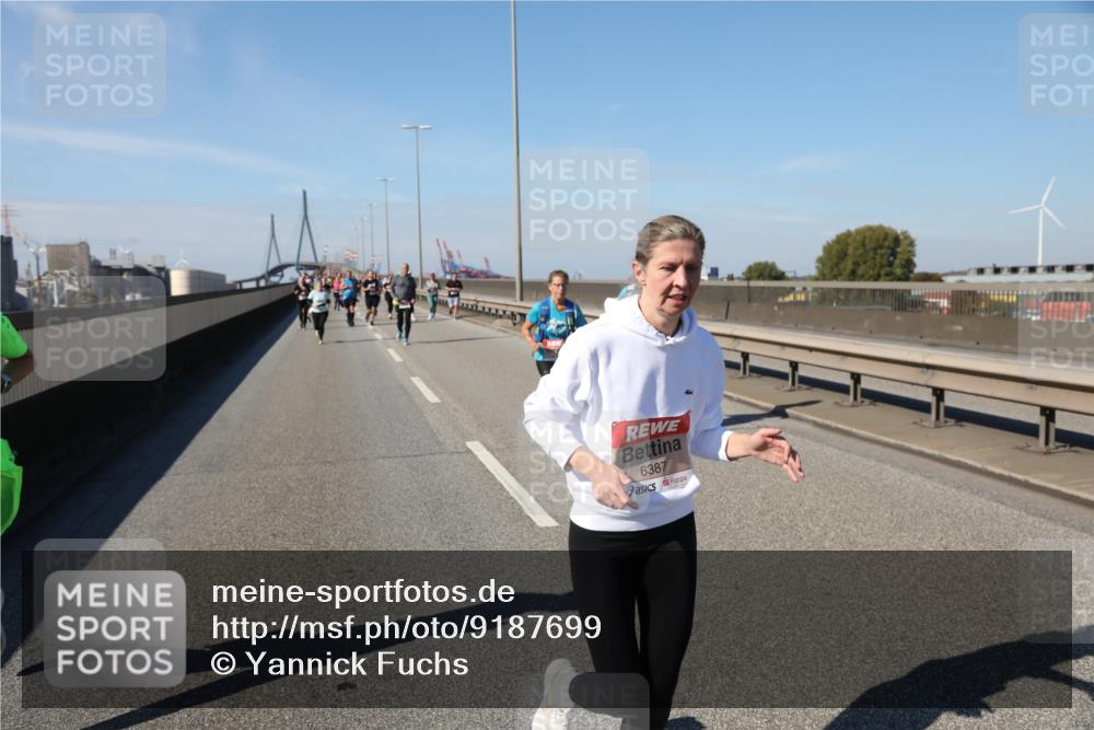 03.10.2025 - Köhlbrandbrückenlauf Yannick Fuchs http://msf.ph/oto/9187699 03.10.2025 12:06:59 Position 3 6387 meine-sportfotos.de