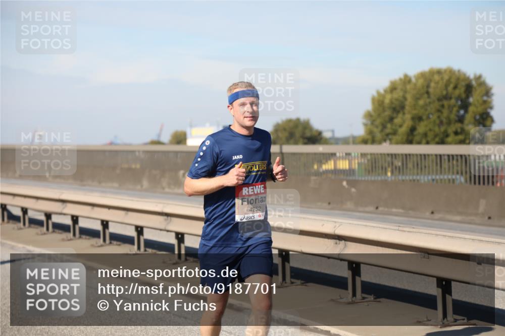 03.10.2025 - Köhlbrandbrückenlauf Yannick Fuchs http://msf.ph/oto/9187701 03.10.2025 11:46:21 Position 3 4252 meine-sportfotos.de