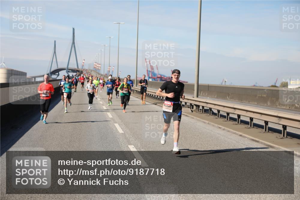 03.10.2025 - Köhlbrandbrückenlauf Yannick Fuchs http://msf.ph/oto/9187718 03.10.2025 11:46:22 Position 3  meine-sportfotos.de
