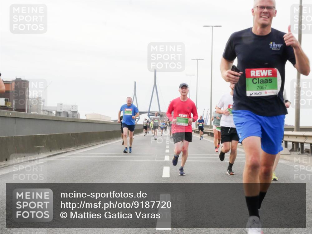 03.10.2025 - Köhlbrandbrückenlauf Matties Gatica Varas http://msf.ph/oto/9187720 03.10.2025 15:51:25 Position 3 7179, 7057 meine-sportfotos.de