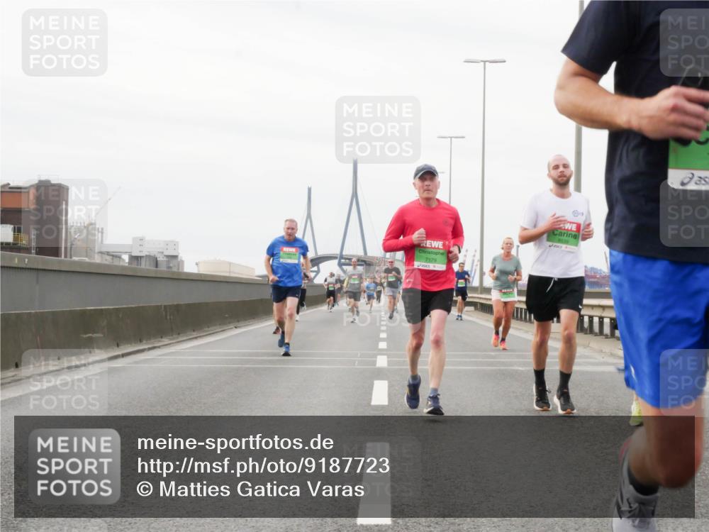 03.10.2025 - Köhlbrandbrückenlauf Matties Gatica Varas http://msf.ph/oto/9187723 03.10.2025 15:51:25 Position 3 7179, 8539 meine-sportfotos.de