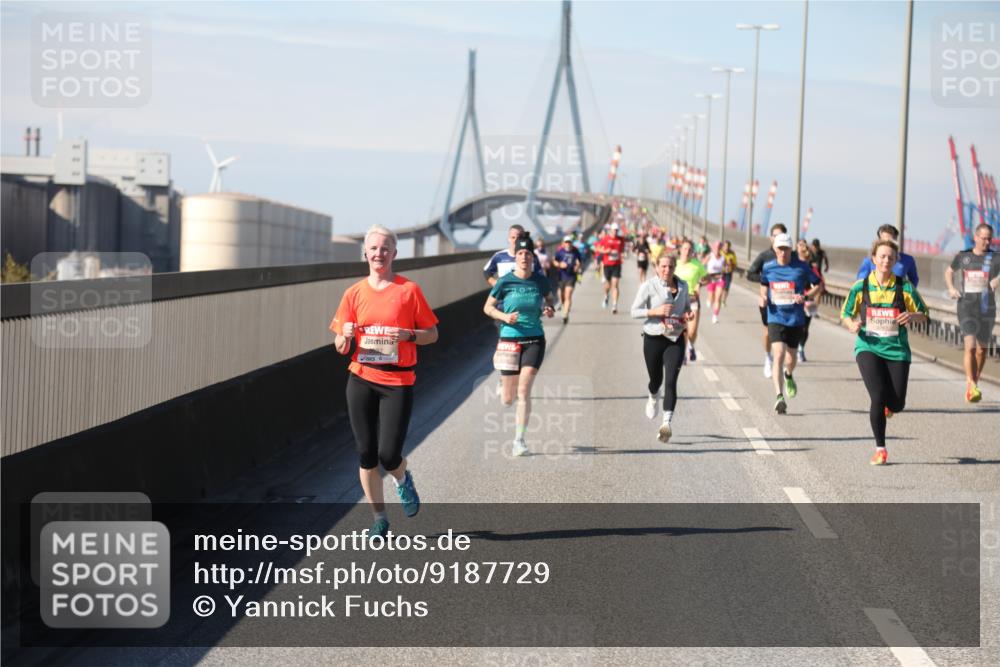 03.10.2025 - Köhlbrandbrückenlauf Yannick Fuchs http://msf.ph/oto/9187729 03.10.2025 11:46:24 Position 3  meine-sportfotos.de