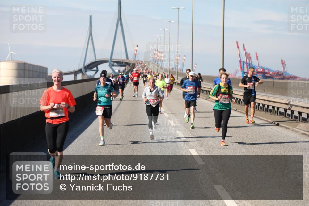 03.10.2025 - Köhlbrandbrückenlauf Yannick Fuchs http://msf.ph/oto/9187731 03.10.2025 11:46:24 Position 3  meine-sportfotos.de