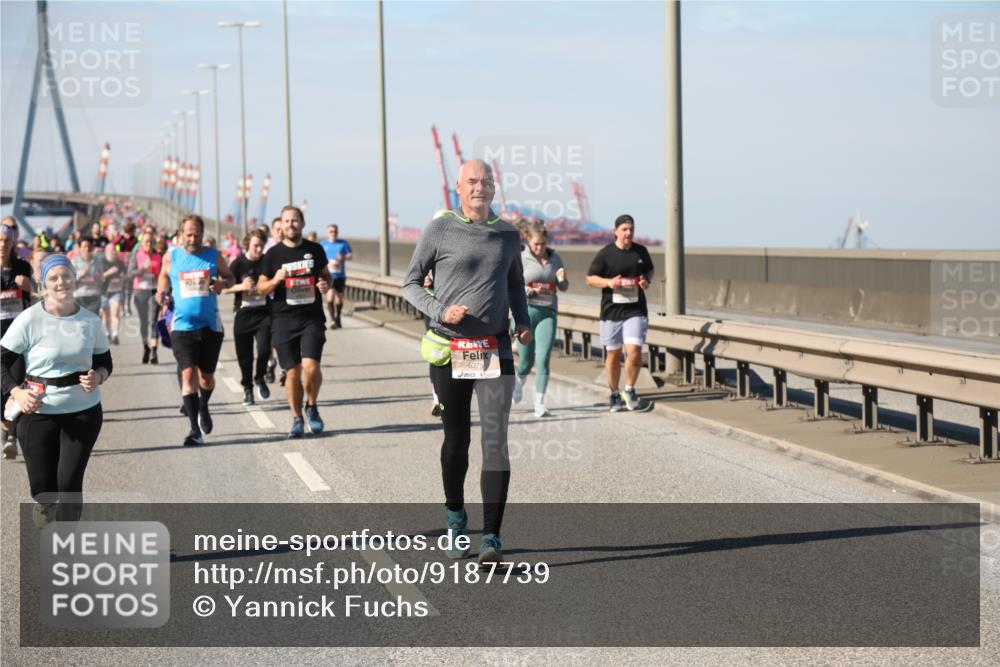 03.10.2025 - Köhlbrandbrückenlauf Yannick Fuchs http://msf.ph/oto/9187739 03.10.2025 12:07:02 Position 3 6375 meine-sportfotos.de